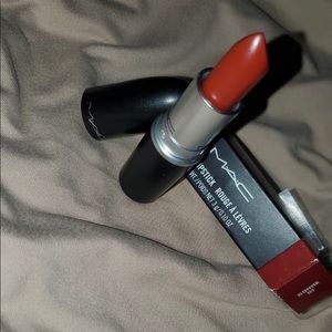 Mac matte lipstick 646